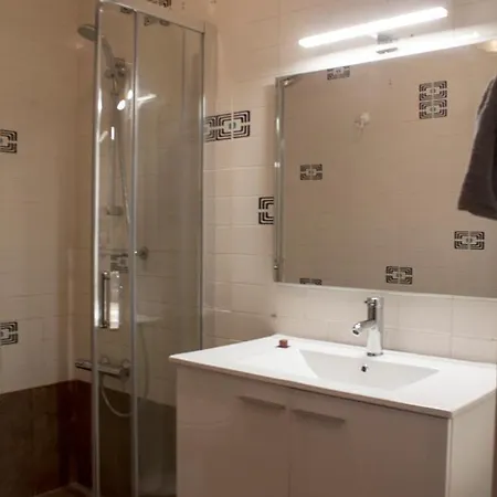 Apartamento En דירה